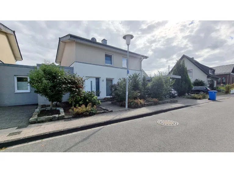 Straßenansicht