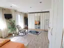 Schlafzimmer OG mit Balkon Bild 1