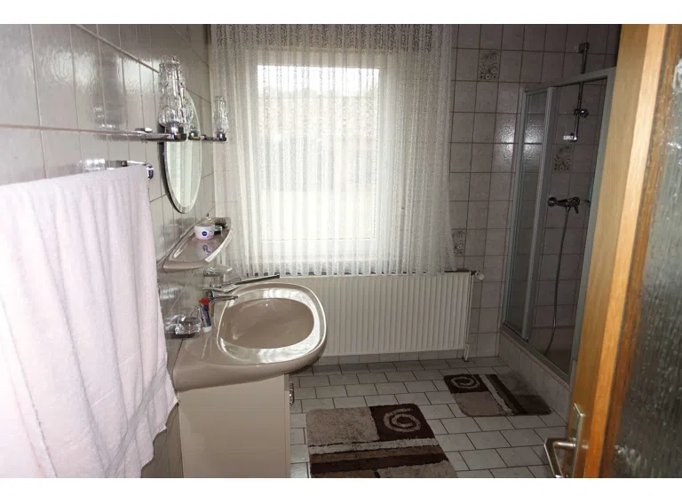 Badezimmer 2