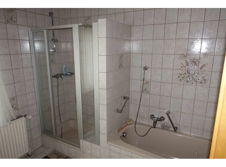 Badezimmer 2
