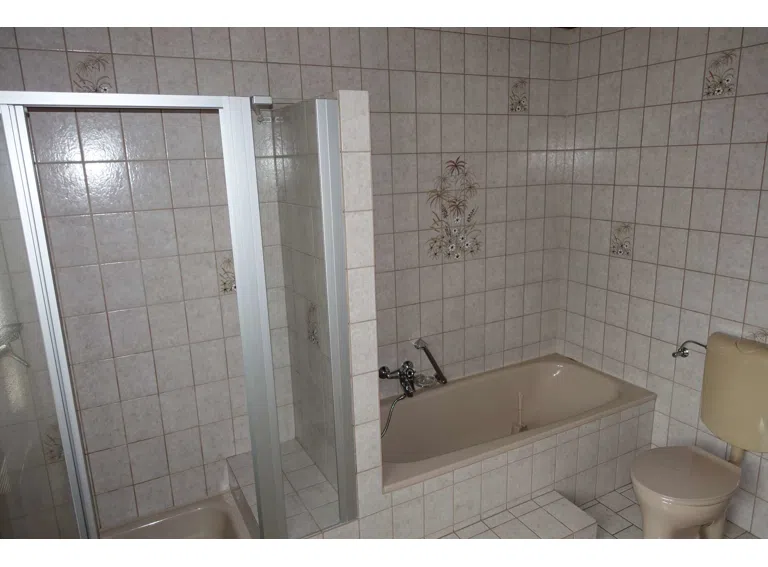 Badezimmer 2