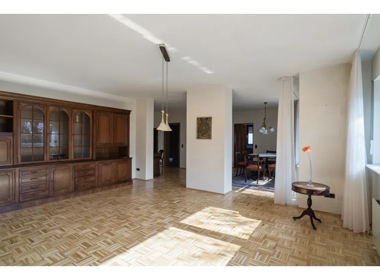 Wohn- und Esszimmer - EG - Ansicht 1
