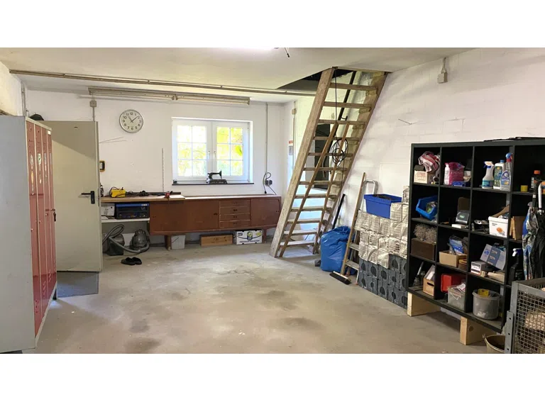 Mit Zugang zum großen Lagerboden