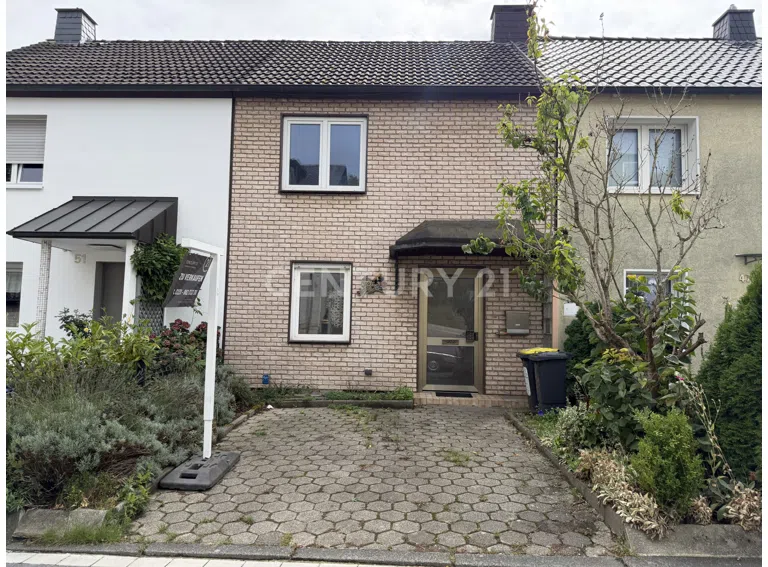 Straßenansicht