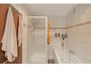 Bad mit Dusche & Wanne OG