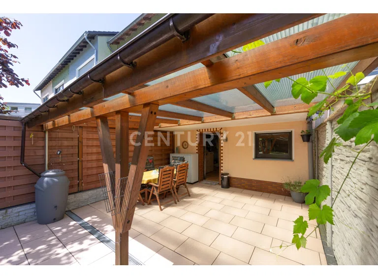 Überdachte Terrasse