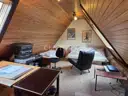Büro oder Hobbyraum über der Garage