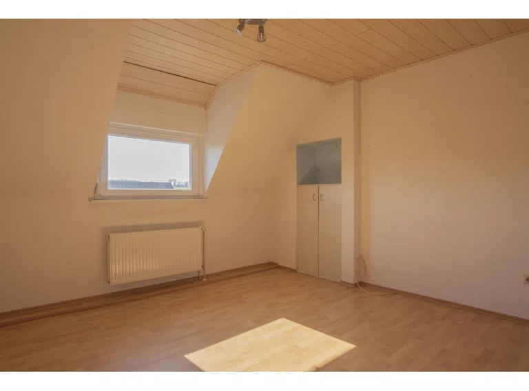 Schlafzimmer DG