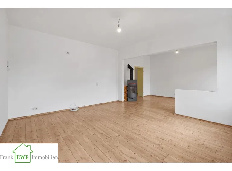 Wohn-Esszimmer; 3-Zimmer-Wohnung mit Garten zum Kauf in Eller