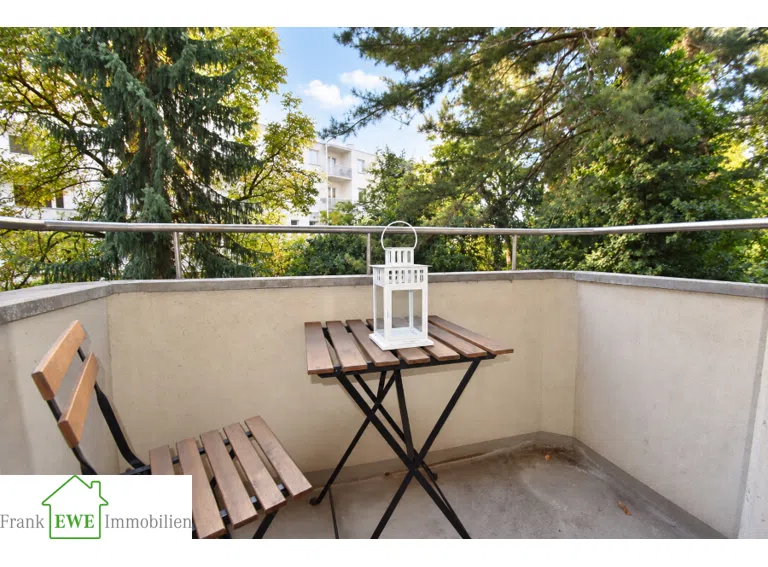 Loggia, 3-Zimmer-Wohnung zum Kauf in Düssetal Zoo, Frank Ewe Immobilienmakler Hassels