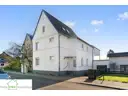 Hausansicht Vorderseite, Zweifamilienhaus mit Garage zum Kauf in Düsseldorf Hassels, Frank Ewe Immobilienmakler