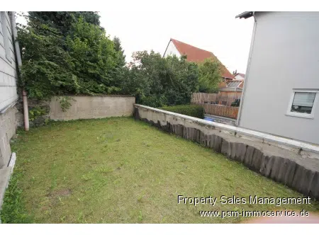 Garten hinter dem Haus