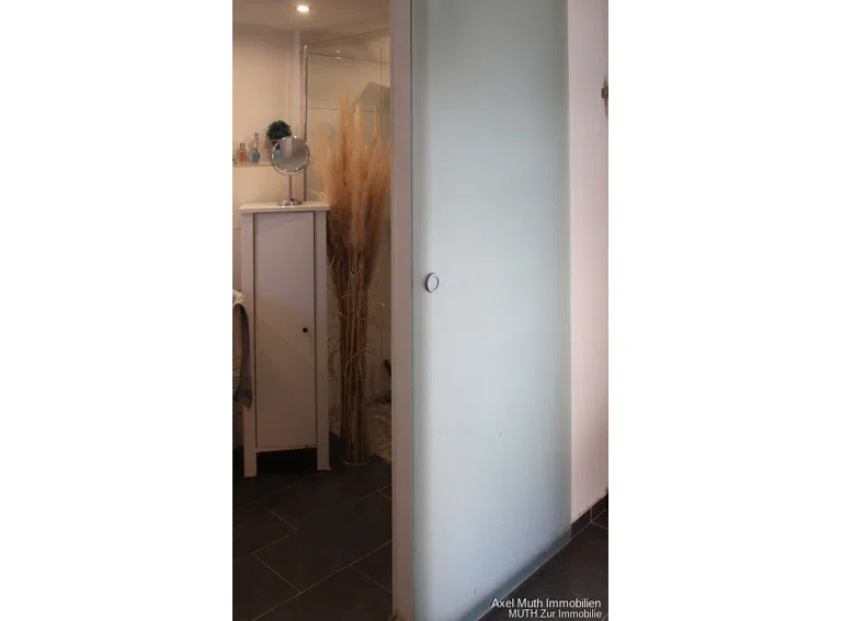Blick ins Badezimmer