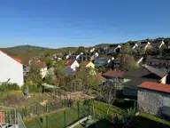Bild von Knapp 195m² Gesamtfläche - Charmantes Einfamilienhaus mit Häuser, in Eppstein, 111.24 m², 5.00 Zi., Bj. 1953