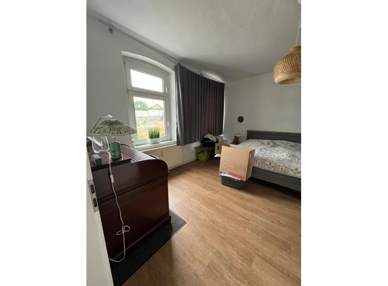 Schlafzimmer 5