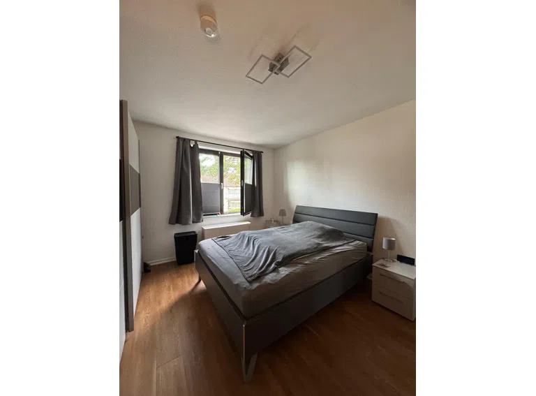 Schlafzimmer 5