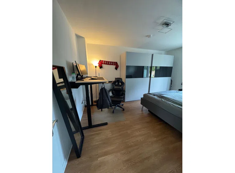 Schlafzimmer 2