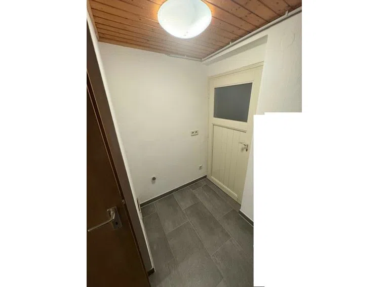 94 Außentür Appartement