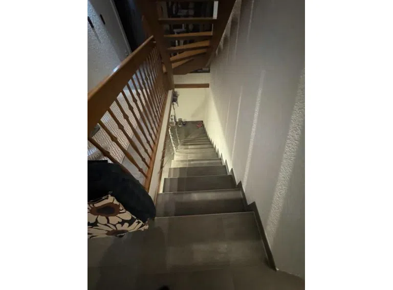 75 Kellertreppe