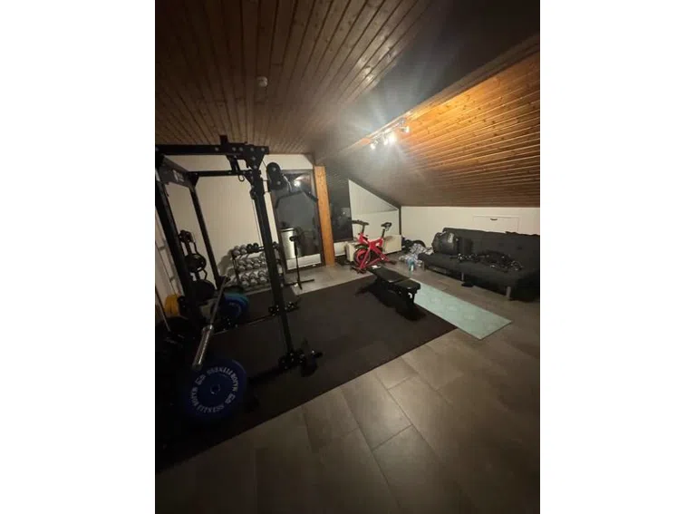 74 Fitneßraum im OG