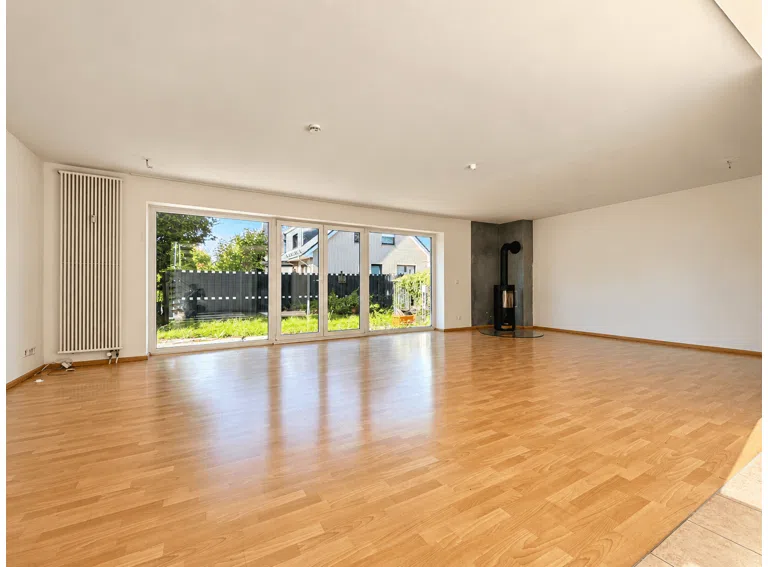 WG1 EG Wohnzimmer (2)
