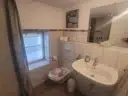012 Badezimmer mit Dusche im OG
