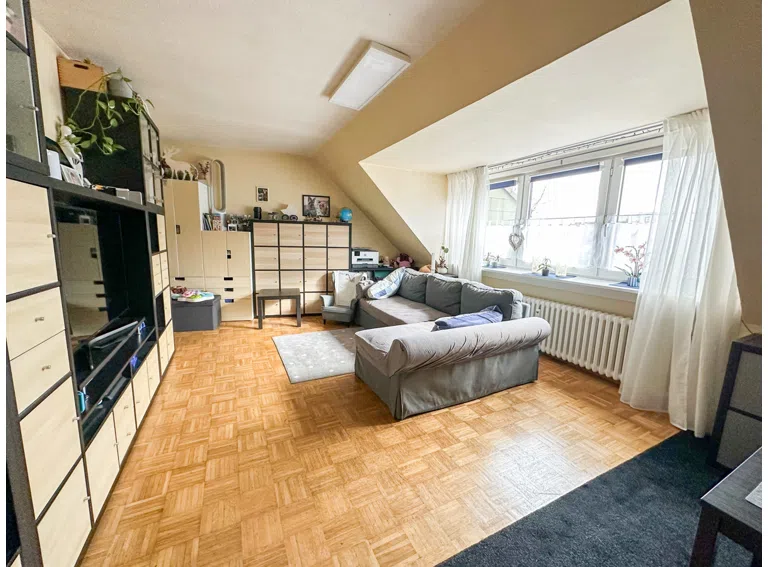 Wohnzimmer DG