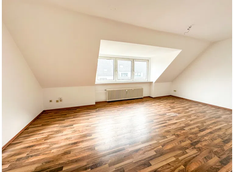 Wohnzimmer DG (Leerwohnung)