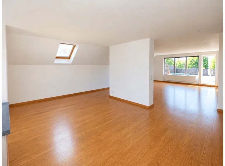 Wohnzimmer unmöbliert