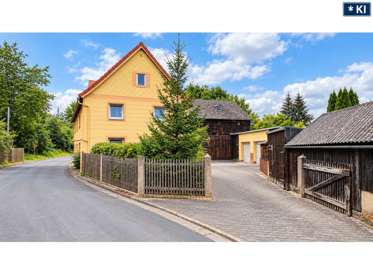 01_Titelbild_Aussenansicht_Strasse