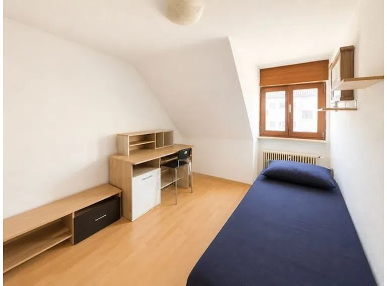 rechts DG Schlafen 2 KI