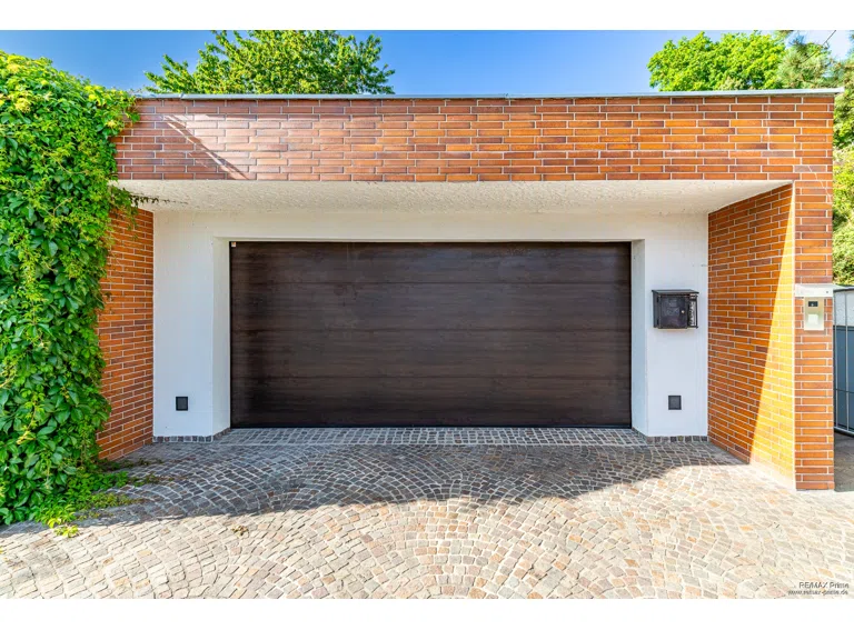 Doppelgarage