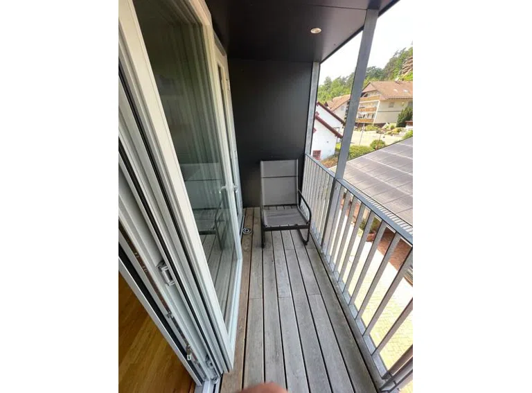 13 Balkon im DG