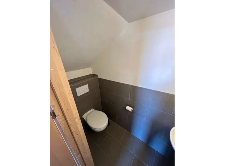 108 Gäste WC im Carport