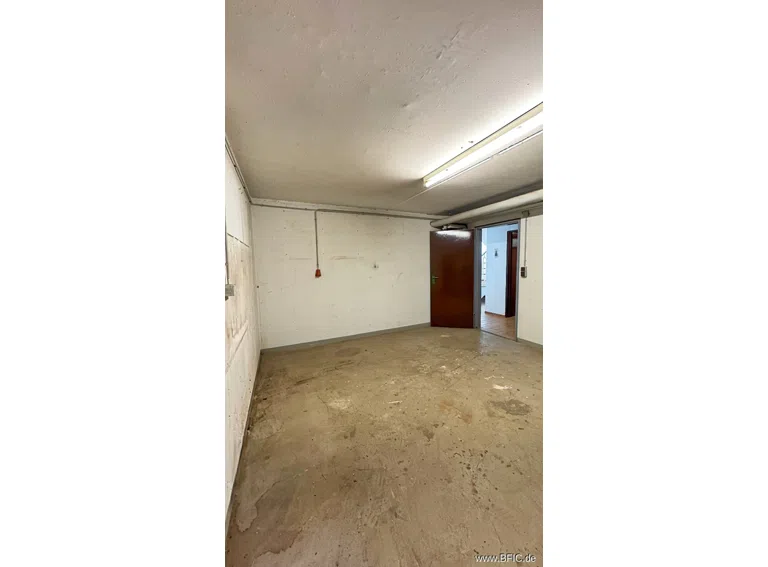 KG Werkstatt, Lager