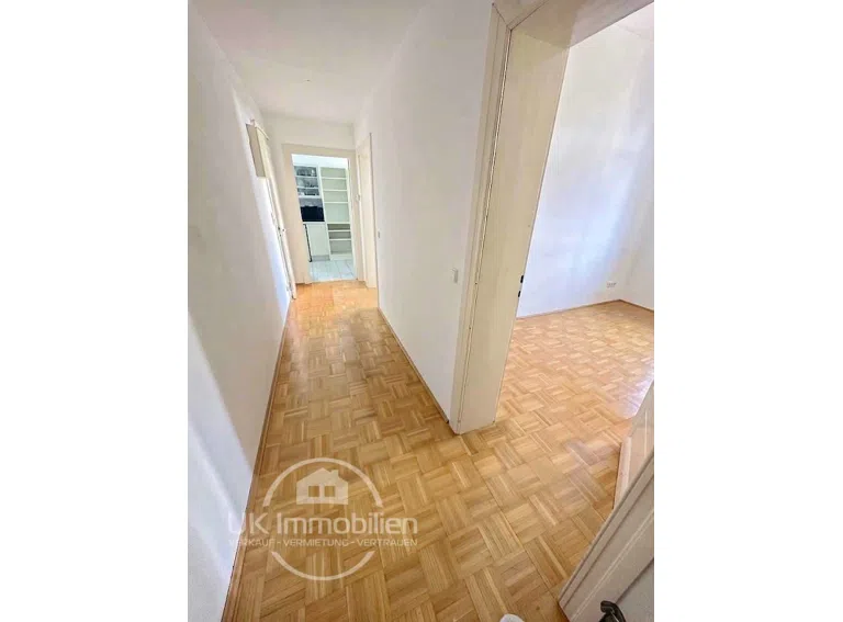 Flur_digital_geräumt