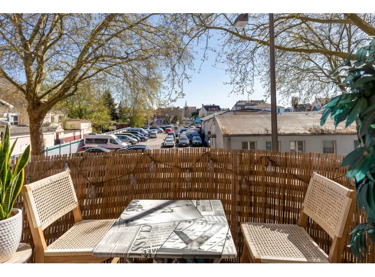 Balkon - Visualisiert aus Privatsphäregründen