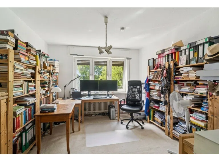 Arbeitszimmer