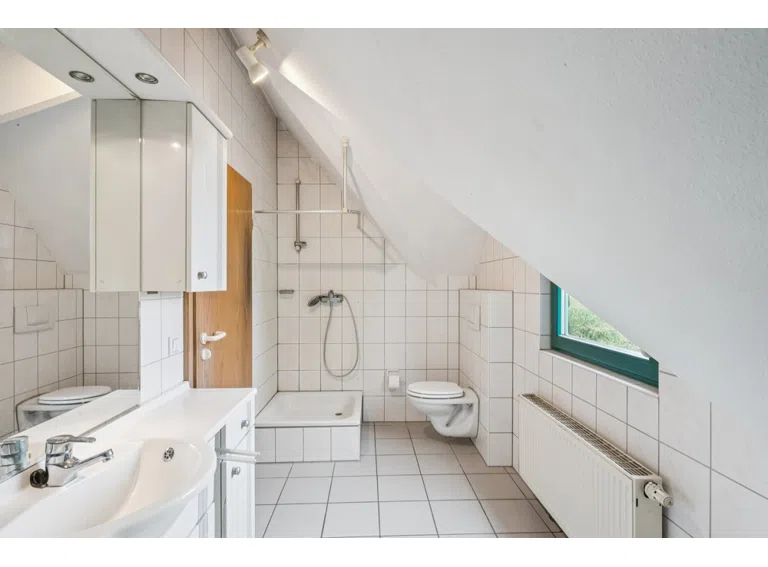 Badezimmeransicht 1