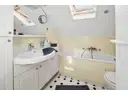 Badezimmer DG Links - Ansicht 2