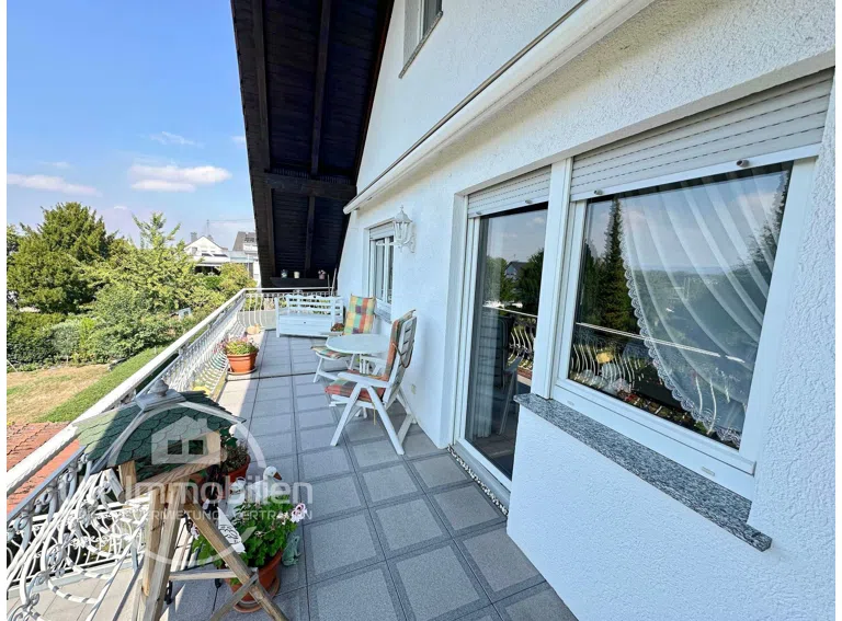 Balkon OG