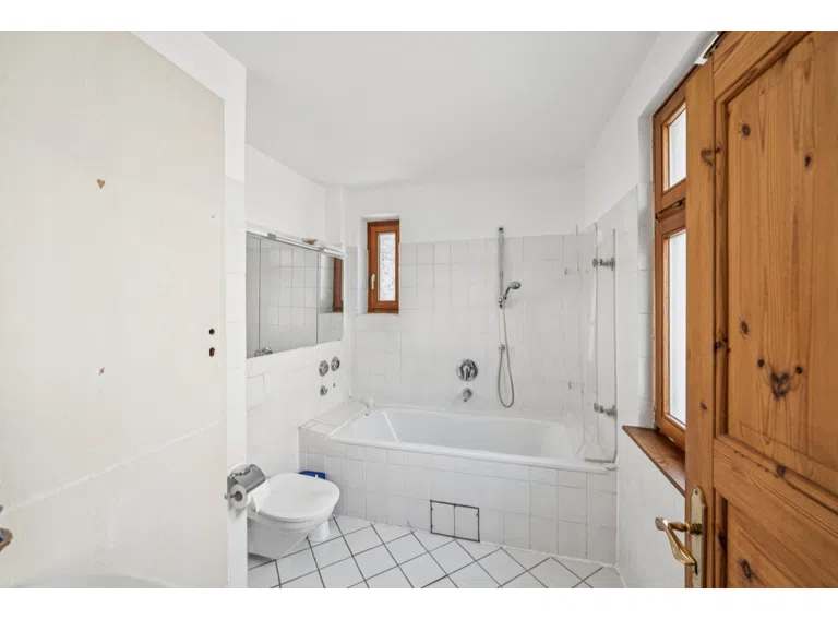 Haupthaus - EG - Badezimmer