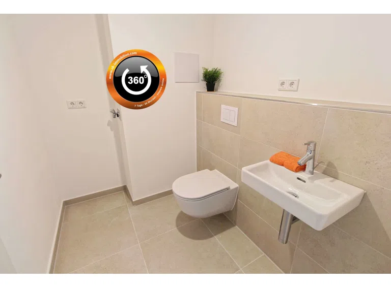 Gäste-WC mit WaMa-Anschluss