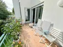 Ruhiger Sonnen-Balkon