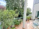 Ruhiger Sonnen-Balkon
