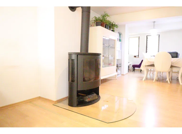 Kamin - Wohnzimmer - Esszimmer - EG
