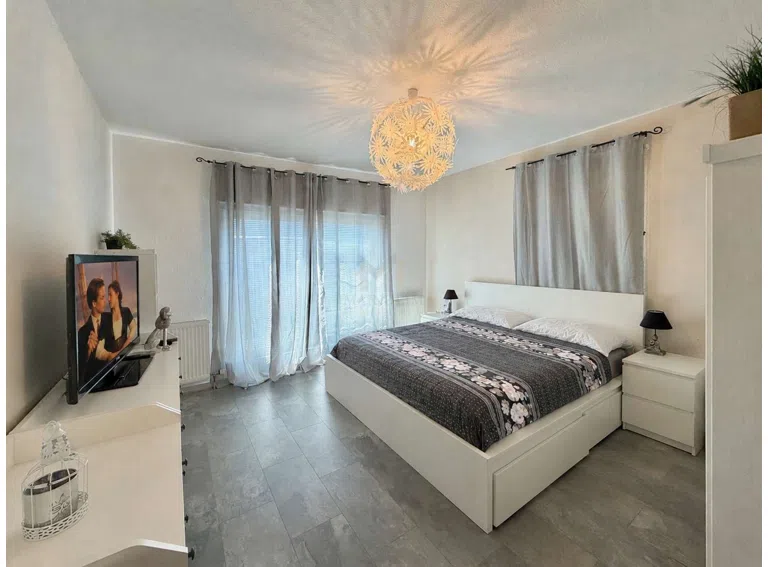 Schlafzimmer OG