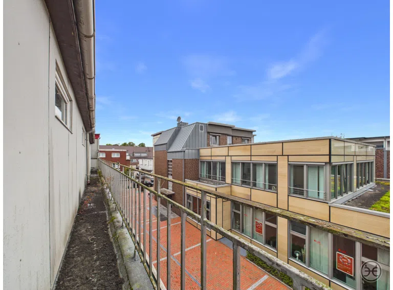 CAM05560G0-PR0061-STILL102