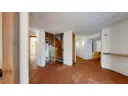 Flur/Treppe zum Dachboden u. Keller