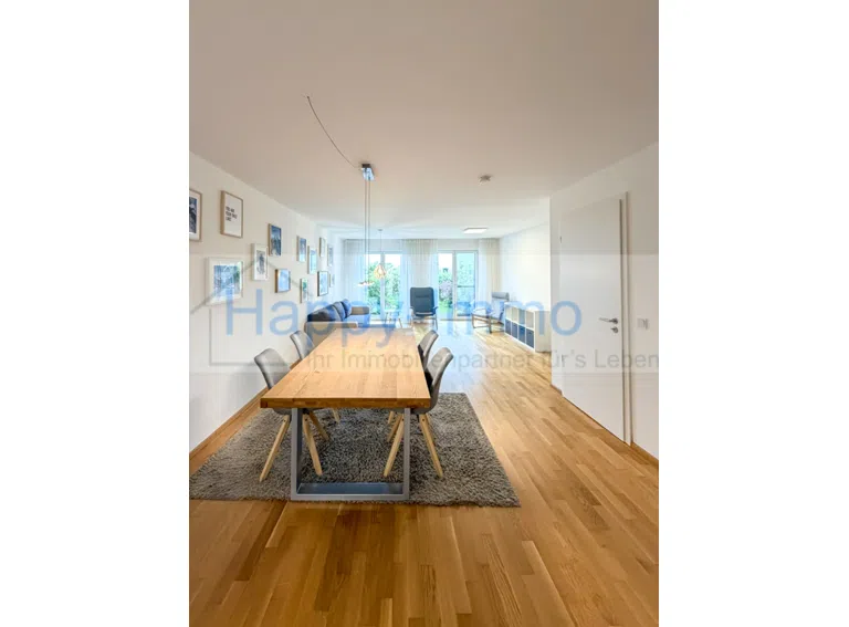 Blick ins Wohnzimmer